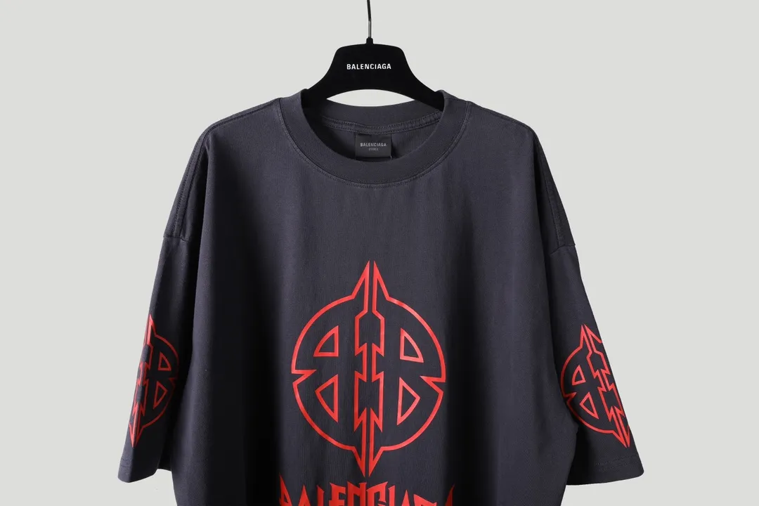 𝐁a𝐋en𝐂i𝐆a ：𝐁A𝐋EN𝐂IA𝐆A/ ；BB T ： 32 240 - # # 23ss Same Style ❗️❗️❗️ size：xs s m l